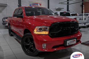 RAM Classic Night Edition 5.7 V8 2023